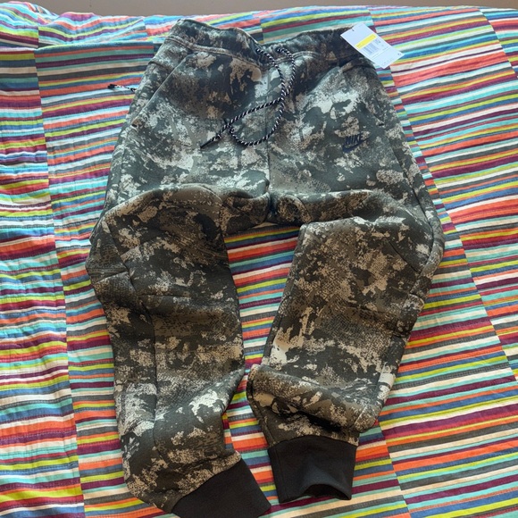 Nike Other - Nike tech fleece Black and Gray Camouflage Joggers size small slim fit nwt